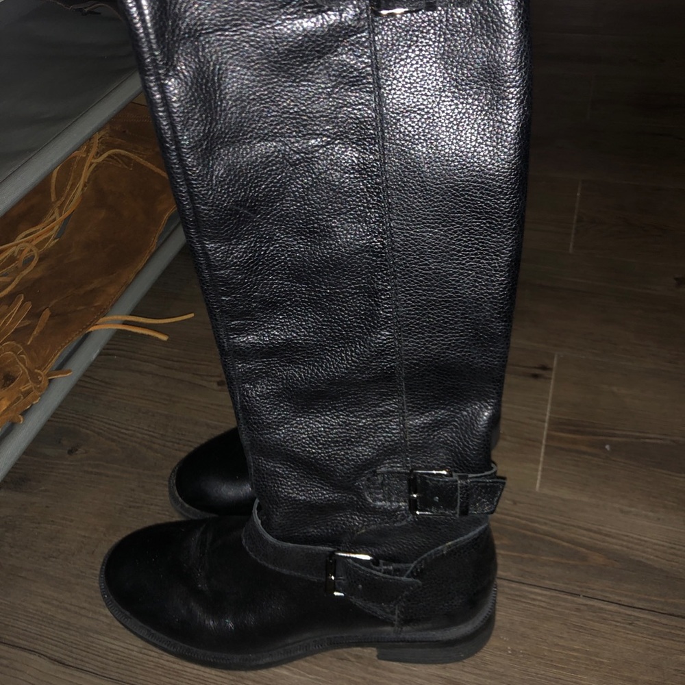 Black Enzo boots